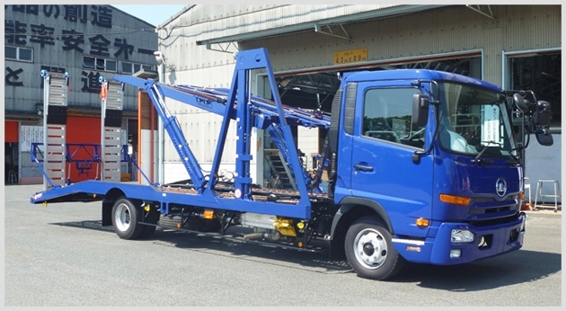 ２台積車両運搬車